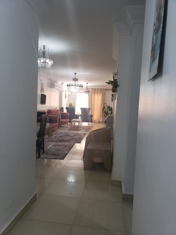 Apartment Partial Seaview